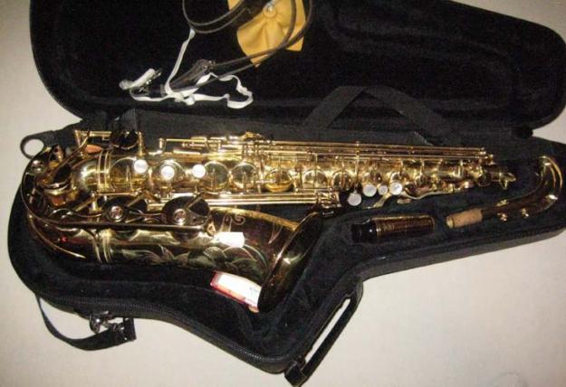 VAND SAXOFON ALTO YAMAHA YAS 62 JAPAN + ACCESORII - Pret | Preturi VAND SAXOFON ALTO YAMAHA YAS 62 JAPAN + ACCESORII