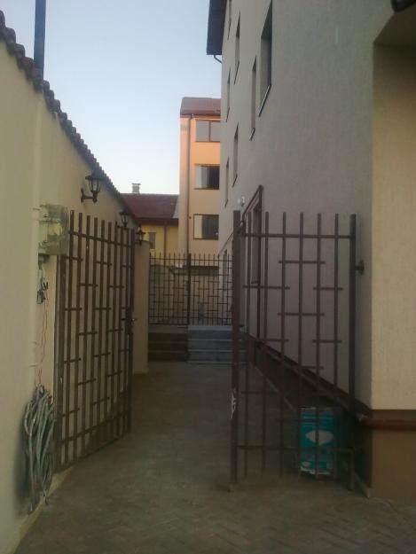 Propietar vand apartamente noi 3 camere - Pret | Preturi Propietar vand apartamente noi 3 camere