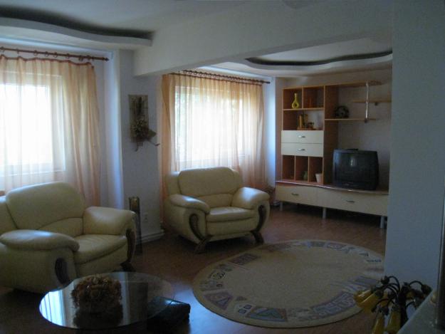 Racadau, apartament amenajat integral, 4 camere. - Pret | Preturi Racadau, apartament amenajat integral, 4 camere.