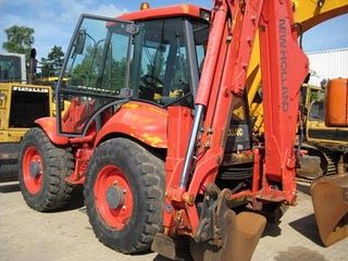 Oferta buldoexcavator New Holland LB 115-4 PS 2000 vanzare second hand - Pret | Preturi Oferta buldoexcavator New Holland LB 115-4 PS 2000 vanzare second hand