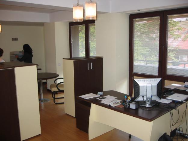 Apartament 3 camere CISMIGIU+1 log garaj subteran incalzit - Pret | Preturi Apartament 3 camere CISMIGIU+1 log garaj subteran incalzit