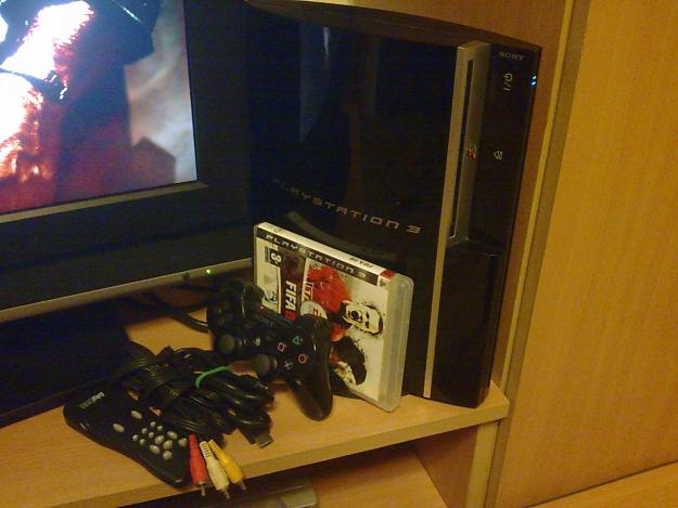 VIND PS3,PLAYSTATION 3 ,CHIPAT,MODAT,7 JOCURI,80GB,1 MANETA SONY,HDMI,BLUERAY - Pret | Preturi VIND PS3,PLAYSTATION 3 ,CHIPAT,MODAT,7 JOCURI,80GB,1 MANETA SONY,HDMI,BLUERAY