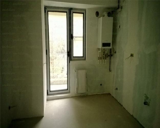 Vanzare apartament 3 camere zona Stefan Cel Mare Lizeanu - Pret | Preturi Vanzare apartament 3 camere zona Stefan Cel Mare Lizeanu