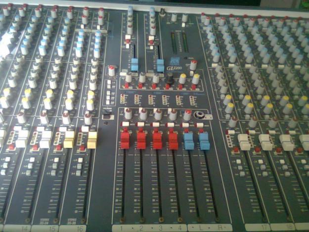 Mixer aleen-heath cl-2200 32 canale 6 aux                         . - Pret | Preturi Mixer aleen-heath cl-2200 32 canale 6 aux                         .