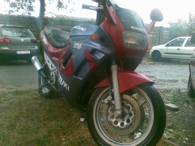 Vand urgent Suzuki GSX750F foarte ieftin - Pret | Preturi Vand urgent Suzuki GSX750F foarte ieftin