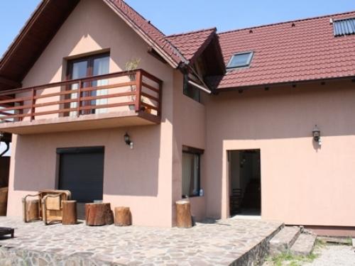 Casa noua, situata in zona de vile in Sanpetru. € 600 - Pret | Preturi Casa noua, situata in zona de vile in Sanpetru. € 600