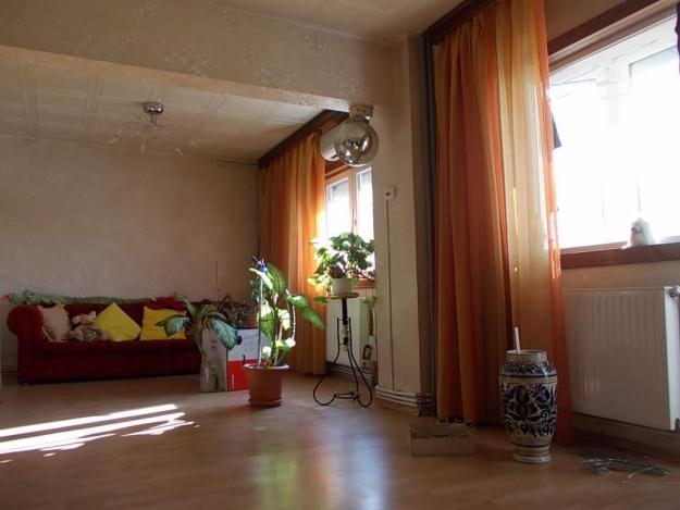 Apartament 4 camere - zona Stefan cel Mare - Pret | Preturi Apartament 4 camere - zona Stefan cel Mare