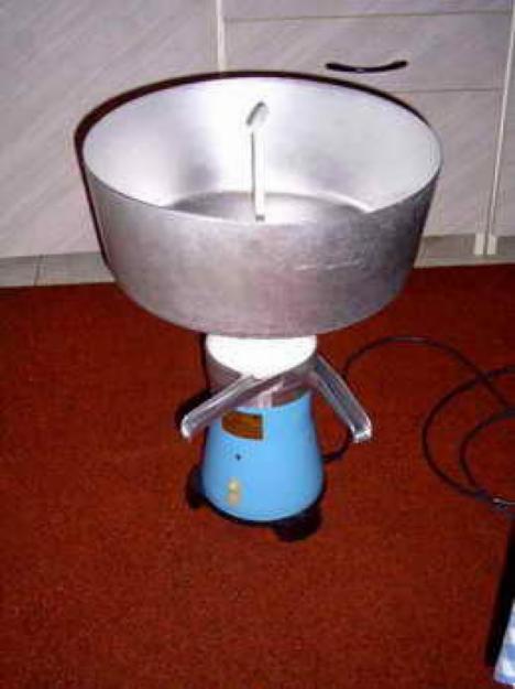 Vand separator electric de lapte - Pret | Preturi Vand separator electric de lapte