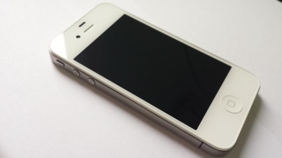 iphone 4 8gb alb impecabil ca nou - Pret | Preturi iphone 4 8gb alb impecabil ca nou