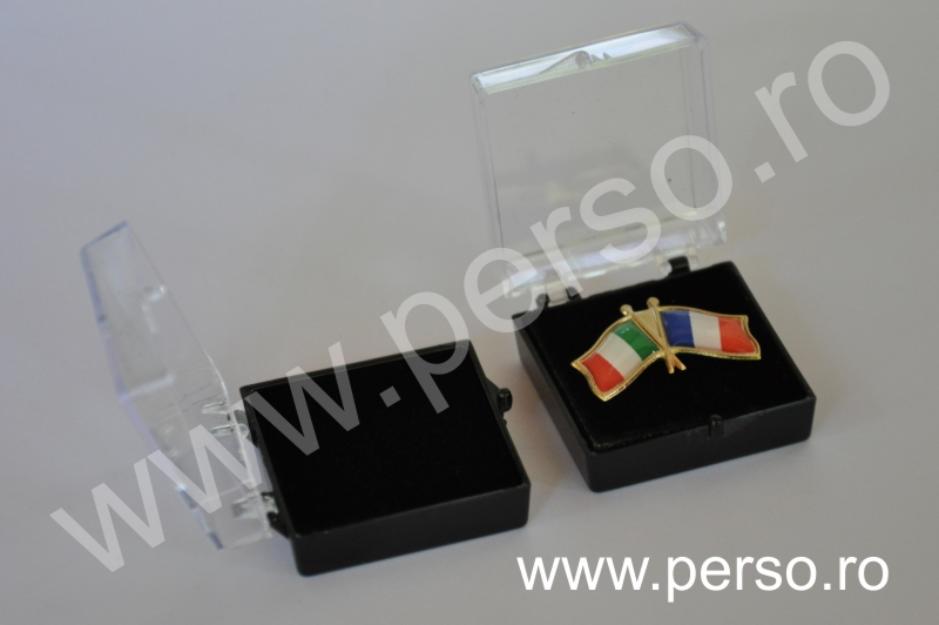 Insigne cu pin, insigne rever, insigne pins - Pret | Preturi Insigne cu pin, insigne rever, insigne pins