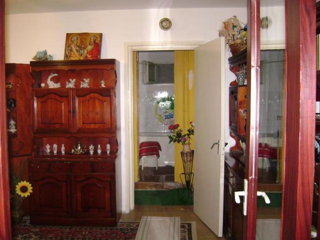 Apartament 3 camere Oltenitei-Vitan Barzesti - Pret | Preturi Apartament 3 camere Oltenitei-Vitan Barzesti