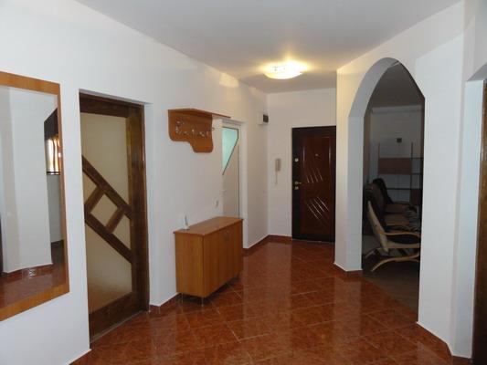 Apartament 4 dormitoare, complet mobilat - Pret | Preturi Apartament 4 dormitoare, complet mobilat