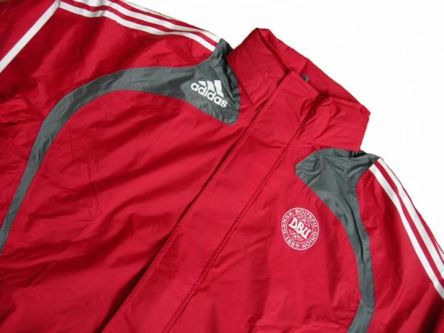 Geaca ADIDAS ClimaProof (ploaie / vant) - Pret | Preturi Geaca ADIDAS ClimaProof (ploaie / vant)