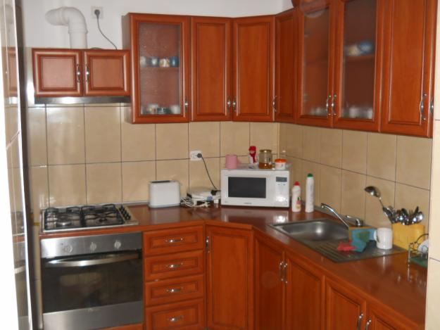 Apartament 3 camere Decomandat, zona Nicolina (CUG) - Pret | Preturi Apartament 3 camere Decomandat, zona Nicolina (CUG)