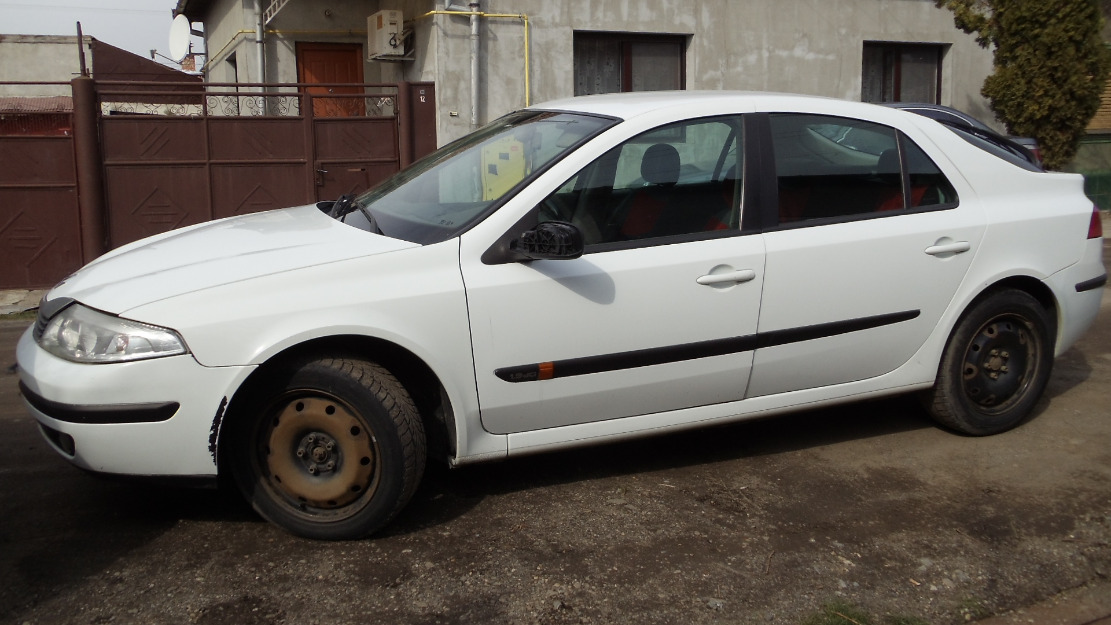 renault laguna an fabricatie 2002 1,9 dci 6 trepte - Pret | Preturi renault laguna an fabricatie 2002 1,9 dci 6 trepte