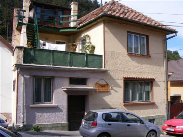 VIND CASA CU ETAJ IN BRASOV - Pret | Preturi VIND CASA CU ETAJ IN BRASOV