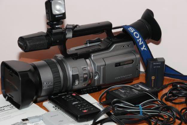 Camera video profesionala Sony VX 2100 - Pret | Preturi Camera video profesionala Sony VX 2100