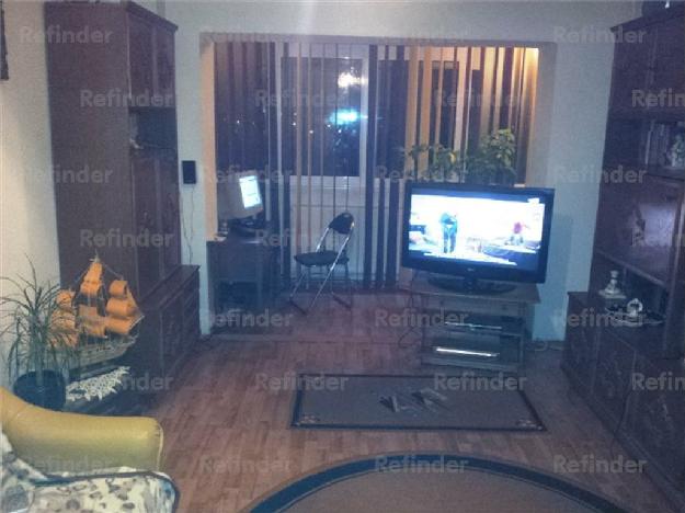 Vanzare apartament 3 camere, Ploiesti zona Mihai Bravu - Pret | Preturi Vanzare apartament 3 camere, Ploiesti zona Mihai Bravu