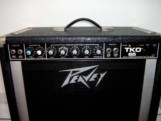 STATIE BASS PEAVEY 120 W - Pret | Preturi STATIE BASS PEAVEY 120 W