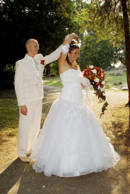 ROCHIE DE MIREASA - Pret | Preturi ROCHIE DE MIREASA