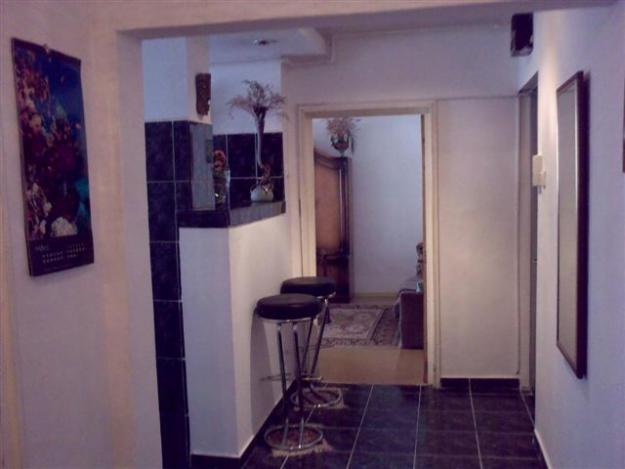 Ofer spre inchiriere apartament 3 camere, Brasov, Racadau, 400 EUR/luna - Pret | Preturi Ofer spre inchiriere apartament 3 camere, Brasov, Racadau, 400 EUR/luna