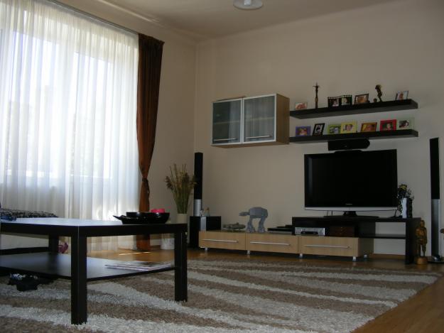 Apartament in casa, zona Brasovului vechi, aproape de casa armatei - Pret | Preturi Apartament in casa, zona Brasovului vechi, aproape de casa armatei