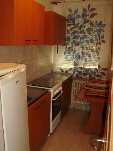 Inchiriez apartament 2 camere mobilat lux - Pret | Preturi Inchiriez apartament 2 camere mobilat lux