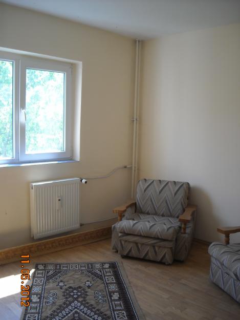 Apartament 2 camere semidecomandat - Pret | Preturi Apartament 2 camere semidecomandat