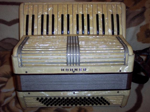 ACORDEON HOHNER 80 BASI - Pret | Preturi ACORDEON HOHNER 80 BASI