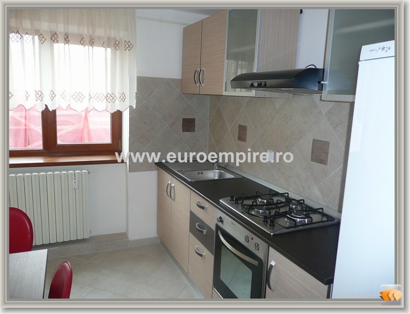 Apartament 3 camere zona Piata Ovidiu - Pret | Preturi Apartament 3 camere zona Piata Ovidiu