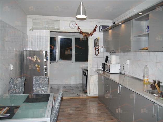 Apartament 4 camere Dr. Taberei - Ghencea - Pret | Preturi Apartament 4 camere Dr. Taberei - Ghencea