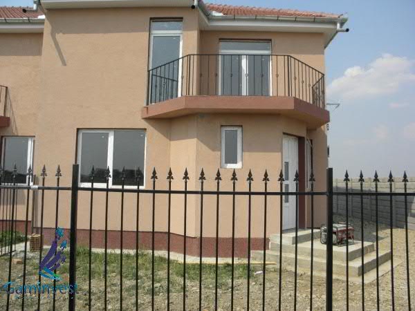 De vanzare casa / vila duplex in Sanmartin, langa Oradea. - Pret | Preturi De vanzare casa / vila duplex in Sanmartin, langa Oradea.