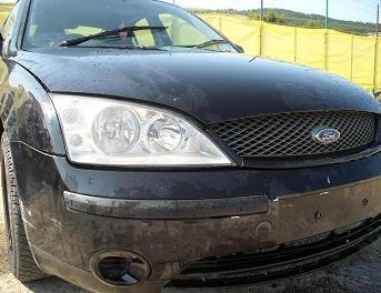 Dezmembrez Ford Mondeo 2.0 tddi - din 2002, caroserie - Pret | Preturi Dezmembrez Ford Mondeo 2.0 tddi - din 2002, caroserie