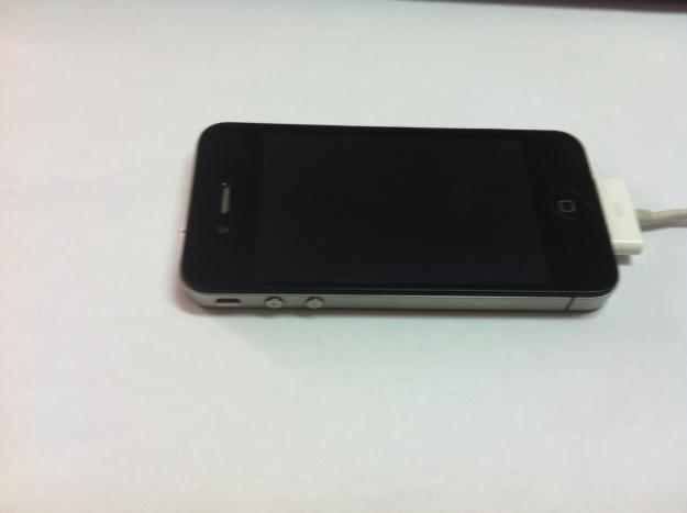 Vand iPhone 3GS, $, 16-32 Gb - Pret | Preturi Vand iPhone 3GS, $, 16-32 Gb