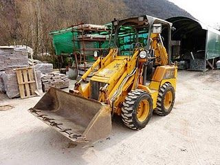 BULDOEXCAVATOR JCB 1CX SECOND HAND de vanzare buldoexcavatoare mici JCB 1995 15.500 Euro - Pret | Preturi BULDOEXCAVATOR JCB 1CX SECOND HAND de vanzare buldoexcavatoare mici JCB 1995 15.500 Euro