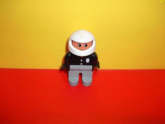 jucarii figurine figurina omulet lego original din plastic - Pret | Preturi jucarii figurine figurina omulet lego original din plastic