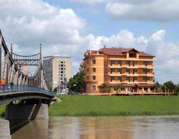 ARAD - Hotel Coandi 3* - Pret | Preturi ARAD - Hotel Coandi 3*