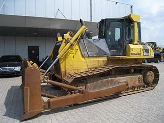 Buldozere Komatsu second hand de vanzare buldozer D65EX-15 din 2005 75.000 Euro - Pret | Preturi Buldozere Komatsu second hand de vanzare buldozer D65EX-15 din 2005 75.000 Euro