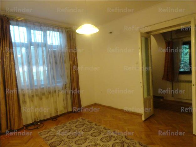 Inchiriere apartament 3 camere in vila zona Cotroceni, Bucuresti. - Pret | Preturi Inchiriere apartament 3 camere in vila zona Cotroceni, Bucuresti.