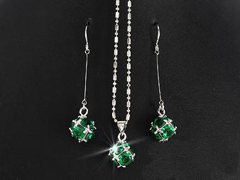 Set colier si cercei Swarovski Verde - Pret | Preturi Set colier si cercei Swarovski Verde