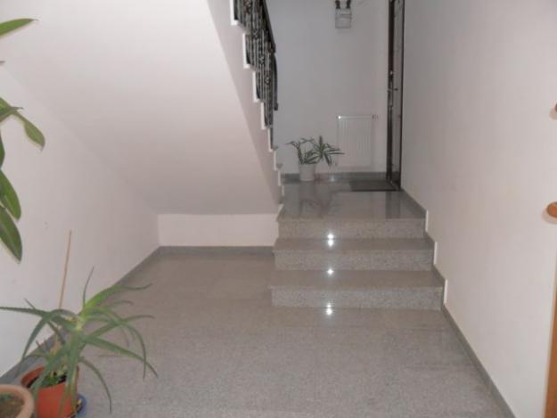 apartament 3 camere - Pret | Preturi apartament 3 camere