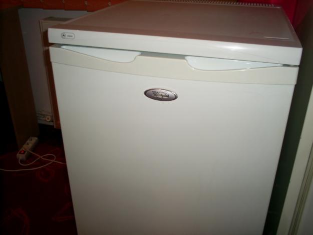 FRIGIDER WHIRLPOOL ARC 0451/1 ,model RECENT ,CLASA A - Pret | Preturi FRIGIDER WHIRLPOOL ARC 0451/1 ,model RECENT ,CLASA A