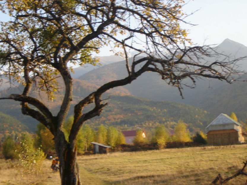 Vand 1400 mp. teren in zona turistica Vistisoara - Pret | Preturi Vand 1400 mp. teren in zona turistica Vistisoara