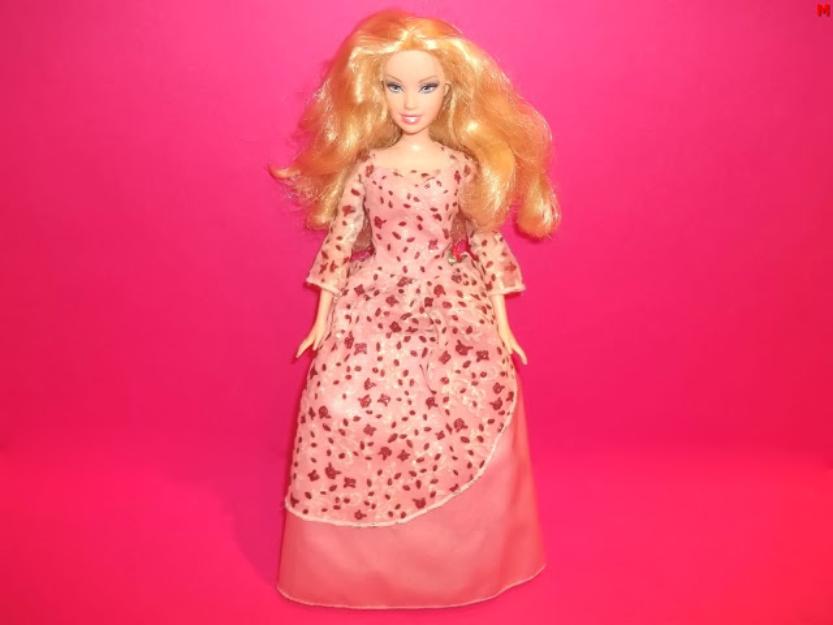 jucarii papusa barbie de la mattel din anul cap 2005 si corp 2006made indonesia - Pret | Preturi jucarii papusa barbie de la mattel din anul cap 2005 si corp 2006made indonesia