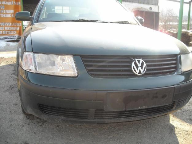 Dezmembrez VW Passat 1.9 tdi din 2000, caroserie - Pret | Preturi Dezmembrez VW Passat 1.9 tdi din 2000, caroserie