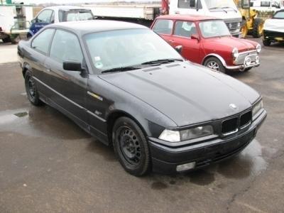 Vand faruri SH bmw e36 - cu lupa , fara lupa , angel eyes . - Pret | Preturi Vand faruri SH bmw e36 - cu lupa , fara lupa , angel eyes .