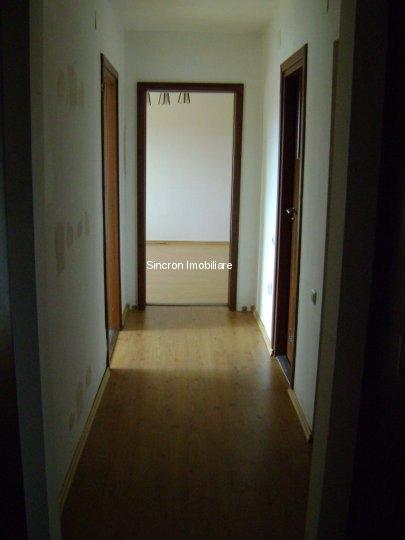 Vanzare apartament 2 camere renovat decomandat Titan - Parc IOR - Pret | Preturi Vanzare apartament 2 camere renovat decomandat Titan - Parc IOR