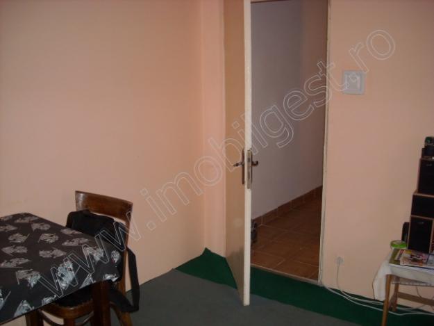 Inchiriez apartament Cedonia - Pret | Preturi Inchiriez apartament Cedonia