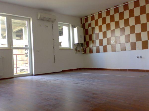 Vanzare apartament 3 camere - Pret | Preturi Vanzare apartament 3 camere