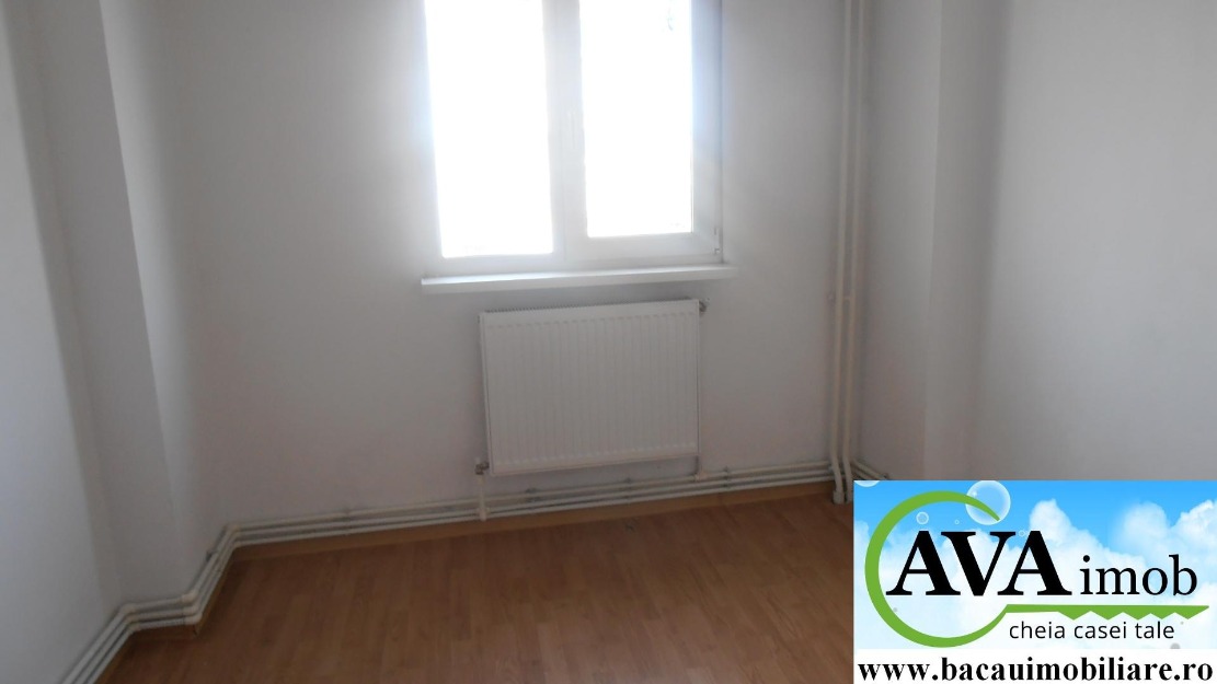 Bacau, vand apartament cu 2 camere semidecomandate pe str. Republicii - Pret | Preturi Bacau, vand apartament cu 2 camere semidecomandate pe str. Republicii